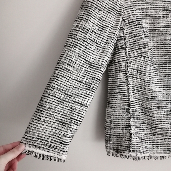 Rebecca Taylor Bouclé Tweed Top Fringe Hem Round Neck Heather Gray Blouse 6 - Picture 6 of 16